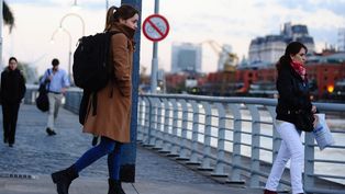 ingreso de un frente frio en el amba y ciclon en el mar argentino: como seguira el tiempo