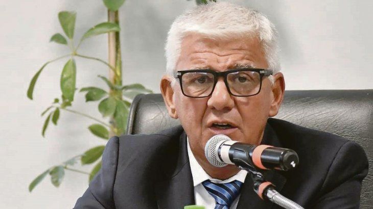 pag20-Alejandro Dichiara intendente Monte hermoso.jpg