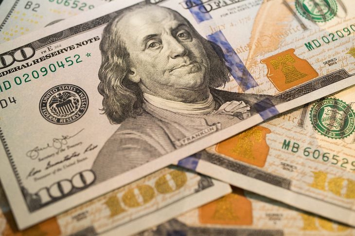 El dólar en Uruguay volvió a caer a la franja de los $37.