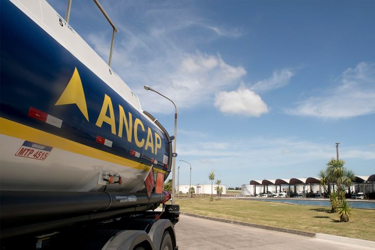 El gobierno le quitó a Ancap el monopolio en la venta de combustible en dos sectores del mercado uruguayo y avanza en la apertura de un tercer negocio.