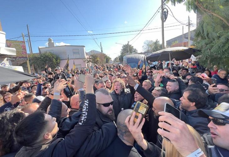 El sociólogo Javier Auyero analizó el apoyo de los sectores más pobres a Javier Milei