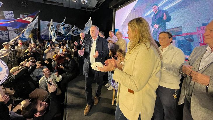 Álvaro Delgado volvió a criticar a los anteriores gobiernos del Frente Amplio.