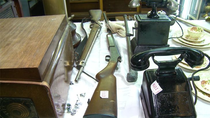 Clausuraron un local que organizaba subastas de armas de fuego.