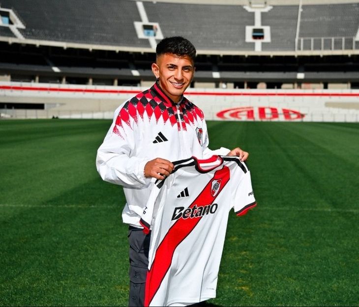 im river almada