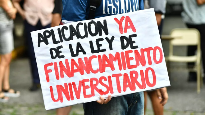 Jornada de protesta en la UBA: clases, talleres y servicios de salud gratuitos
