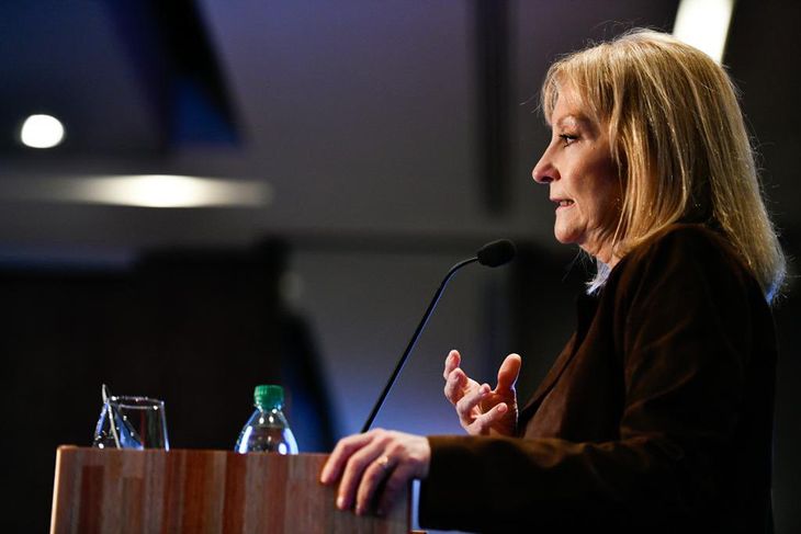 El Partido Comunista resolvió apoyar a Carolina Cosse más allá de su posición sobre el plebiscito por el sistema previsional.