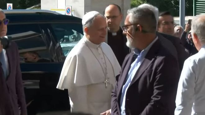 El papa León XIV pasó una noche tranquila tras la extirpación del adenocarcinoma pulmonar