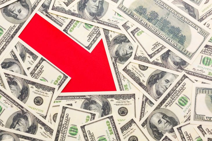 El dólar cerrará el año por debajo de los 40 pesos, según las expectativas de los analistas consultados por el Banco Central del Uruguay.&nbsp;