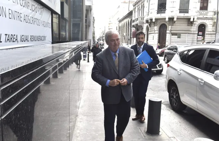 El ministro del Interio Luis Alberto Heber declaró por la entrega del pasaporte uruguayo a Sebastián Marset.