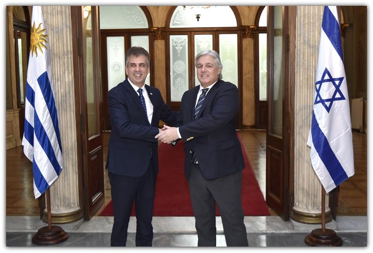 El canciller Francisco Bustillo, junto a su par de Israel, Eliyahu Cohen.