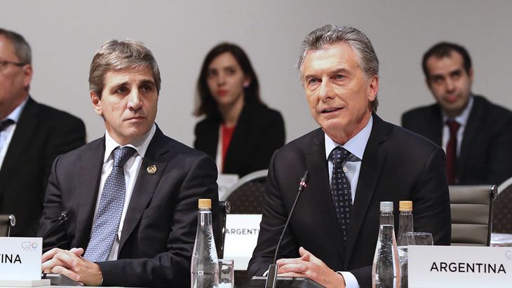 Toto Caputo y Mauricio Macri.
