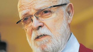 jose antonio martin pallin y el transfuguismo politico: el cambio de chaqueta  merece un reproche