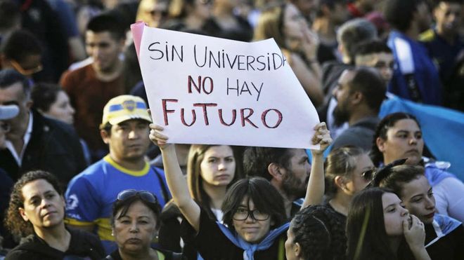 Yacobitti, de la UBA, le respondió a Macri Yacobitti, de la UBA, le respondió a Macri