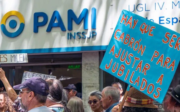 protesta jubilados pami.jpg