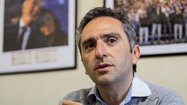 andres larroque: cada vez que aparece el fmi es porque se viene la noche