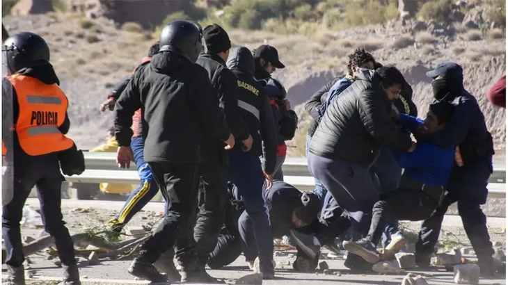 jujuy-represion-junio-2023-constitucion.webp