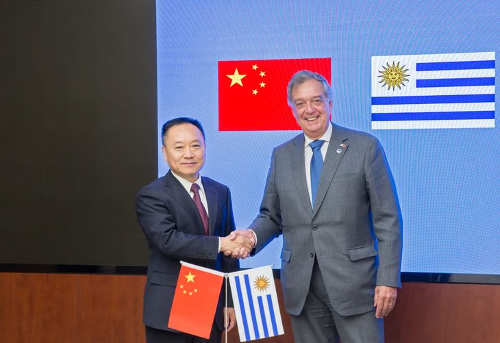 El titular del MGAP, Fernando Mattos, continúa las negociaciones en China para aumentar las cuotas de exportación uruguaya.