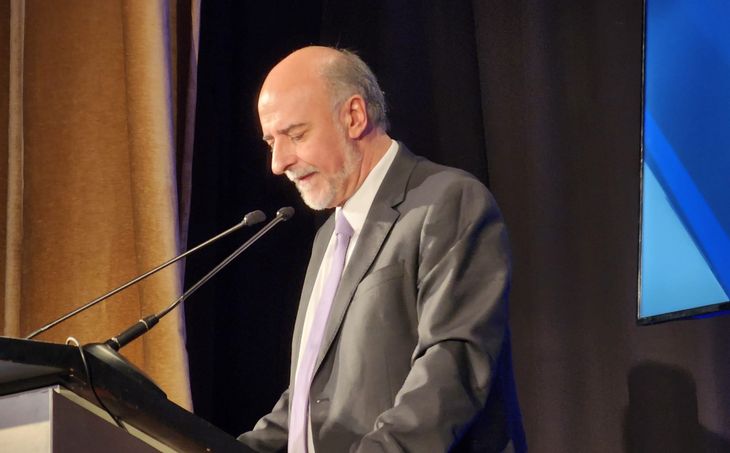 El ministro de Trabajo, Pablo Mieres, insistió en que, si no se asocia a la productividad, la reducción de la jornada laboral no es viable.