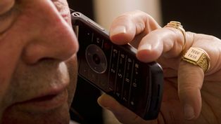 Julio Grondona y su anillo Todo pasa.