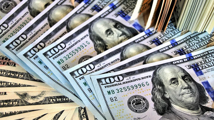 La cotización del dólar blue perforó la barrera de los $1000 este miércoles