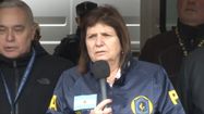 vestida como policia, bullrich cuestiono a los diputados del pro que voltearon el dnu de la side vestida como policia, bullrich cuestiono a los diputados del pro que voltearon el dnu de la side