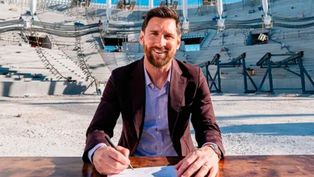 lionel messi compro un club de futbol en espana