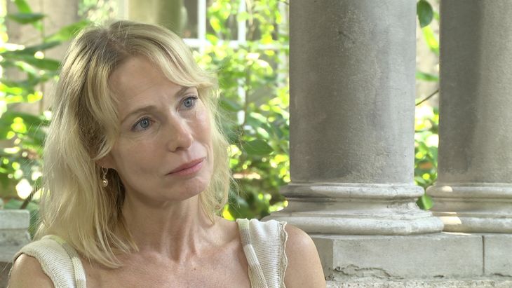 La artista Gloria Carrá.