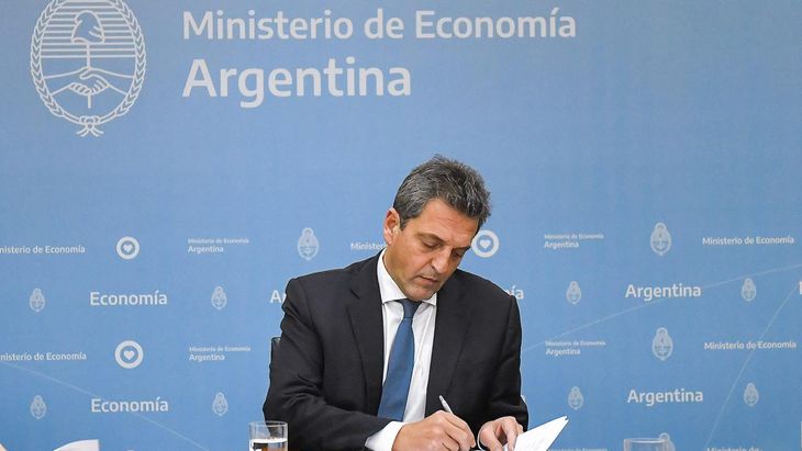 Sergio Massa confirmó la importación de combustible