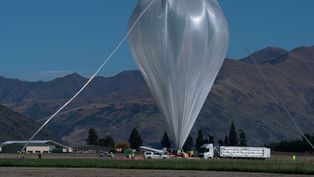 Un globo climatológico de la NASA cayó en Santa Cruz.