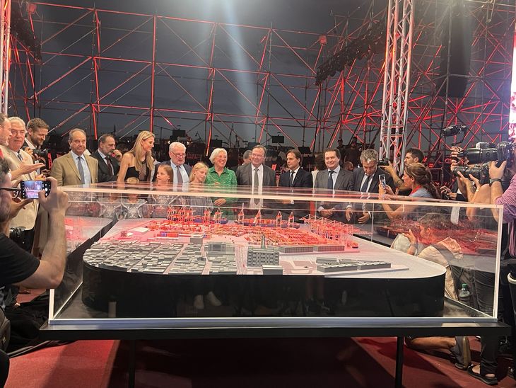 El presidente Luis Lacalle Pou participó de la presentación de proyecto final para la ampliación del Puerto de Montevideo, que significa una gran inversión en Uruguay.