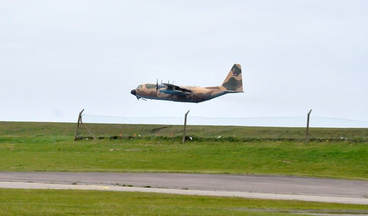 Despegó este mediodía el avión Hércules que repatriará a los uruguayos que están en Israel.