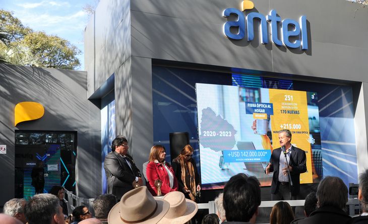 Antel invirtió 270 millones de dólares en mejorar las telecomunicaciones en el interior de Uruguay.
