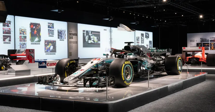 EXHIBICION f1.webp