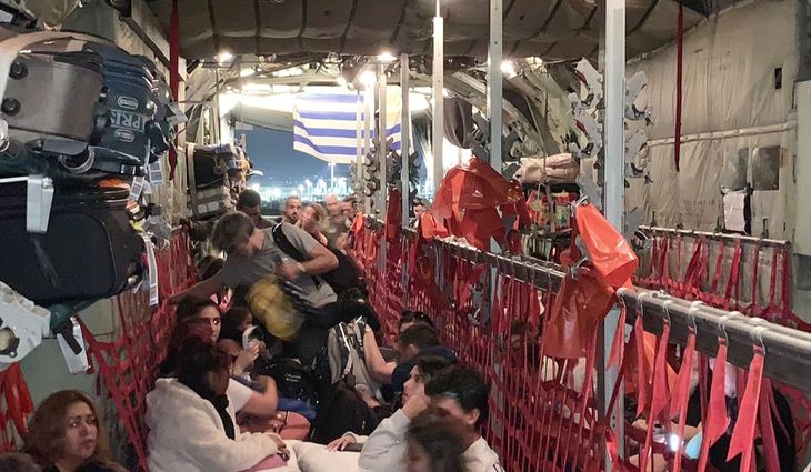 El vuelo humanitario de la Fuerza Aérea Uruguaya también traerá de vuelta a argentinos, españoles y peruanos.