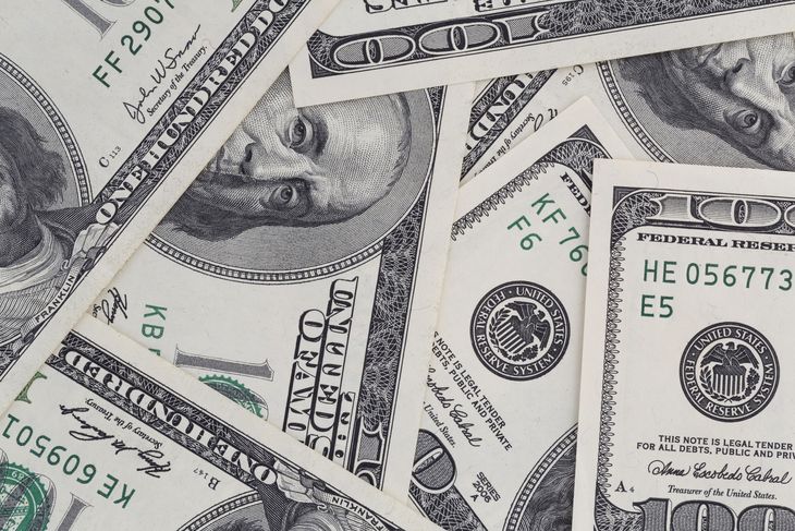 El dólar recuperó terreno en abril con cuatro subas consecutivas.