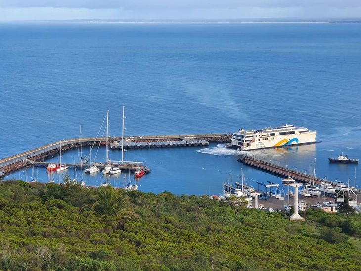 El ministro de Turismo Tabaré Viera defendió el nuevo costo al turismo fluvial y marítimo en Uruguay.