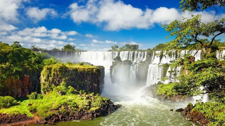 cataratas-del-iguazujpg.webp