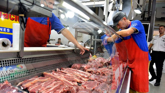 La carne volvió a aumentar por encima de la inflación y el consumo sigue en caída
