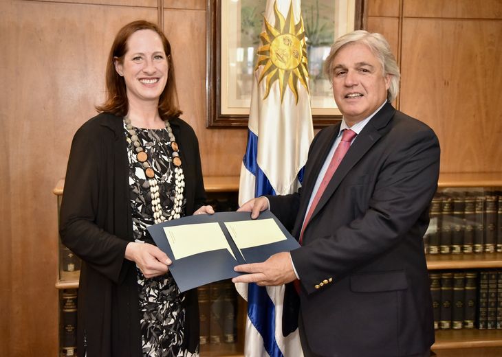 Heide B. Fulton junto a Francisco Bustillo, en la tarde de hoy.