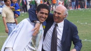 El ex jugador y ex DT de Boca Juniors, Carlos Bianchi, junto a Juan Román Riquelme.