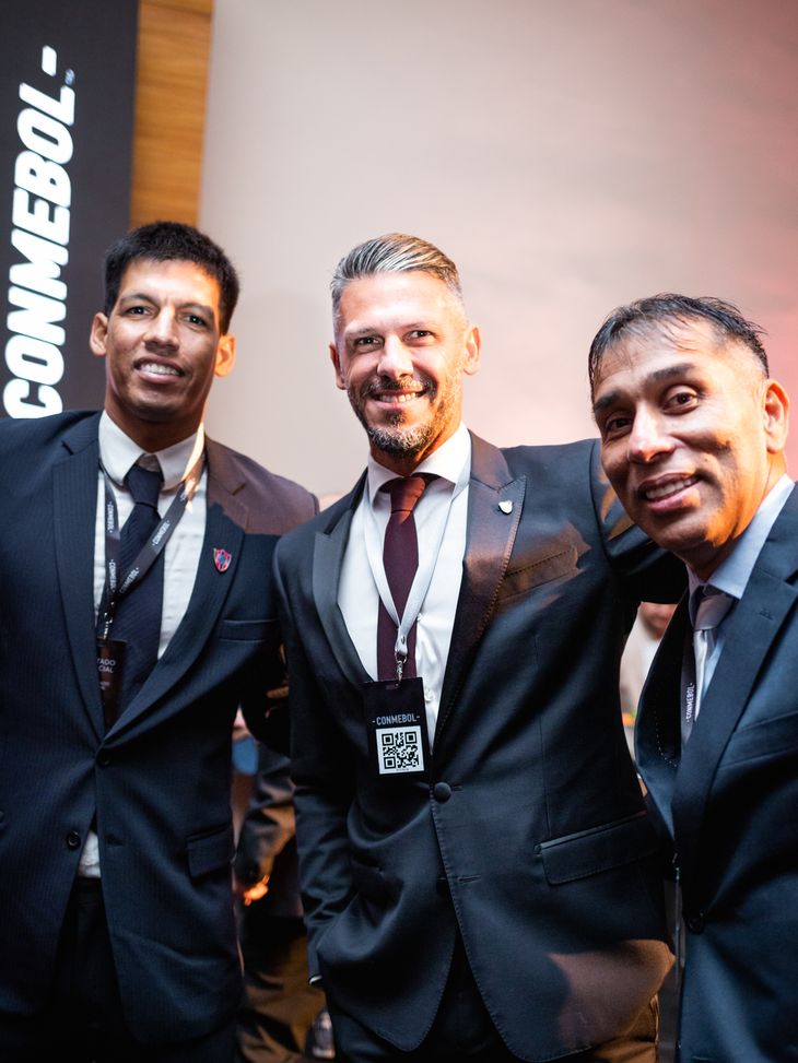 Figuras del fútbol sudamericano en el sorteo de la Copa Libertadores.