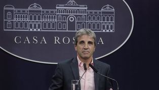 Luis Caputo en X sobre las prepagas.