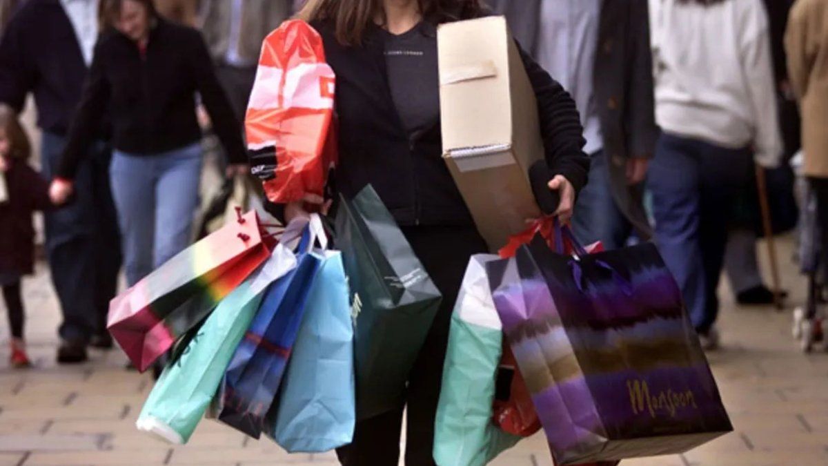 Las ventas minoristas pyme cayeron 3,2% en abril