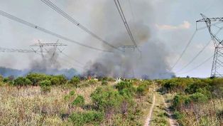 Un incendio provocó un masivo corte de luz en el país