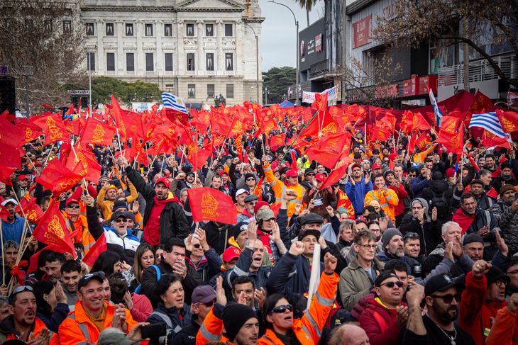 El senador Sebastián Da Silva le pidió al Sunca que no pare la construcción del Hospital del Cerro.