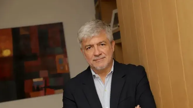 Ricardo Delgado, economista:  El gobierno no toma en cuenta que una transición así tiene costos