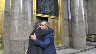 El abrazo de Sergio Massa y Daniel Scioli.
