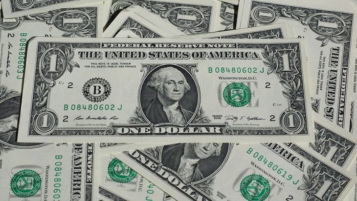 Tensión en la economía: la suba del dólar blue no se detiene