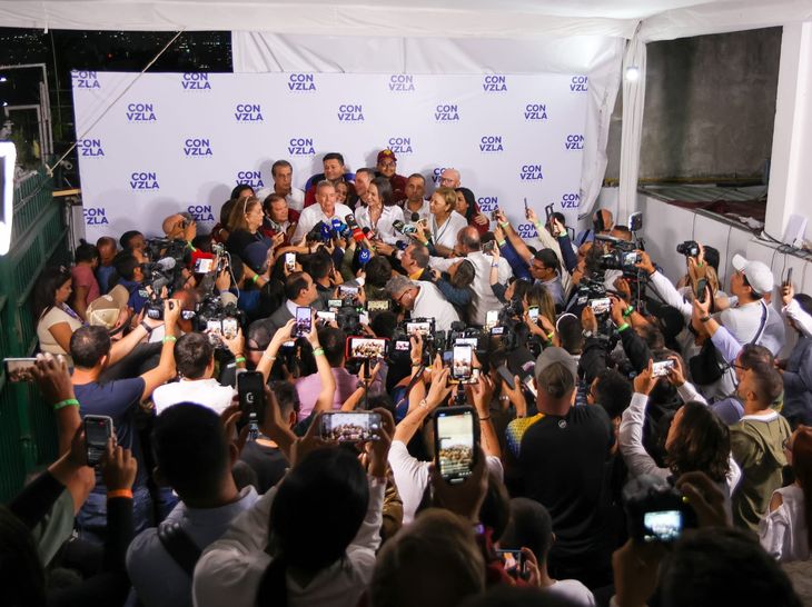 La oposición de Venezuela se adjudicó la victoria en las urnas.