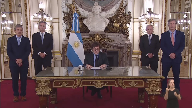 Javier Milei dio este lunes un mensaje por cadena nacional